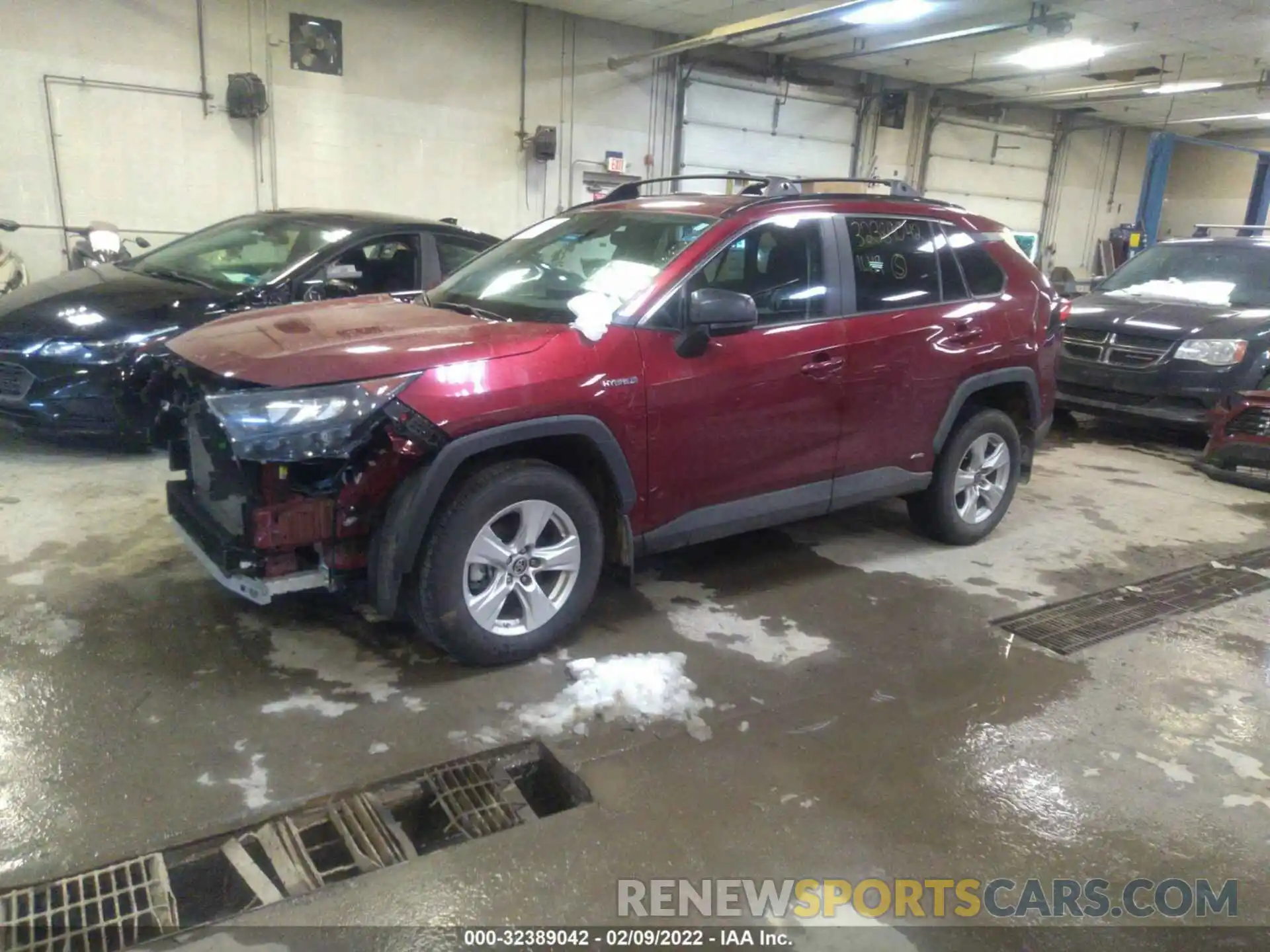 2 Photograph of a damaged car 4T3LWRFV2MU018956 TOYOTA RAV4 2021