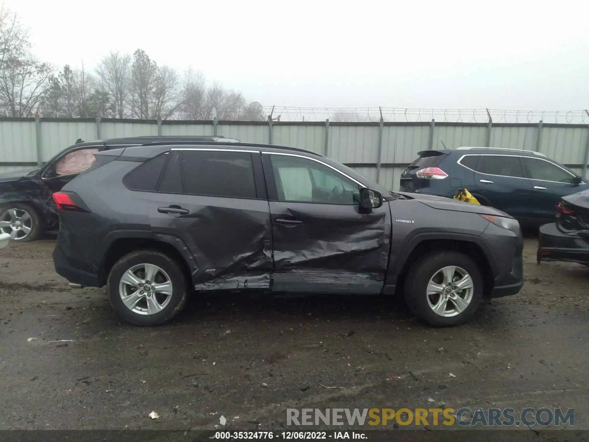 6 Photograph of a damaged car 4T3LWRFV2MU045364 TOYOTA RAV4 2021