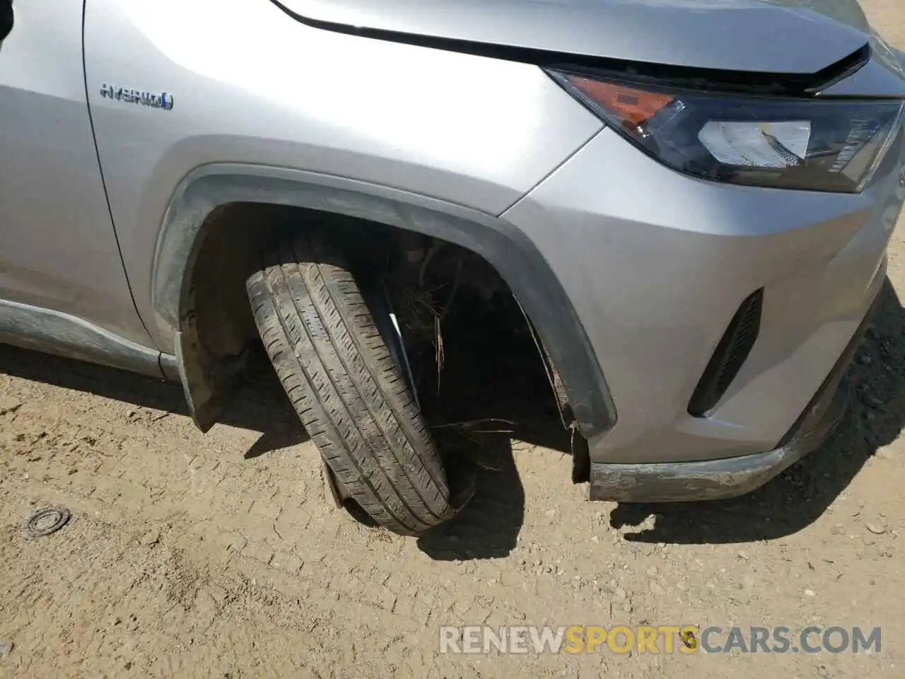 9 Photograph of a damaged car 4T3LWRFV2MU049186 TOYOTA RAV4 2021