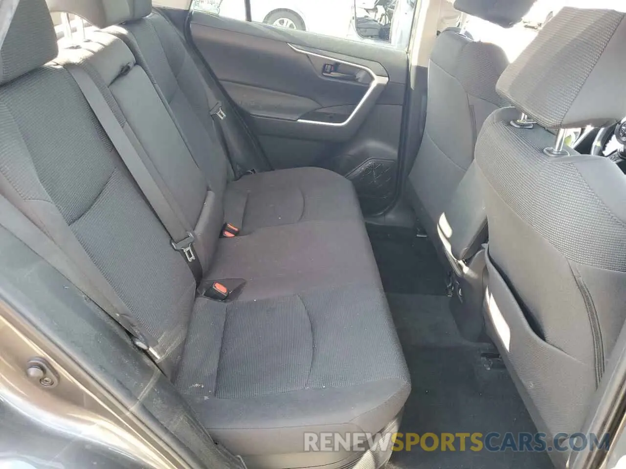 11 Photograph of a damaged car 4T3LWRFV3MU019307 TOYOTA RAV4 2021
