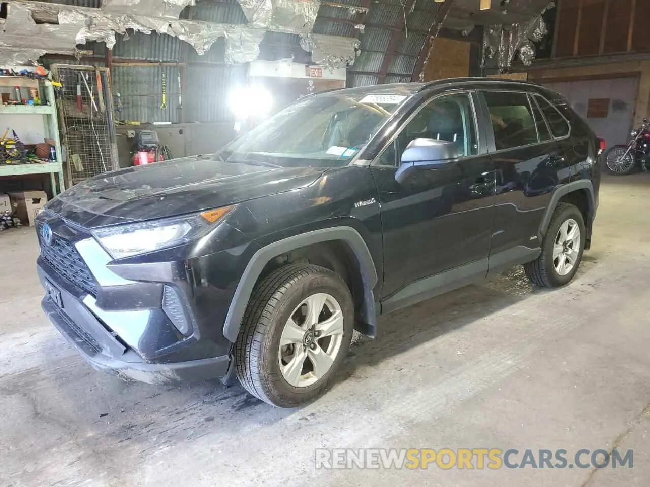 1 Photograph of a damaged car 4T3LWRFV4MU021373 TOYOTA RAV4 2021
