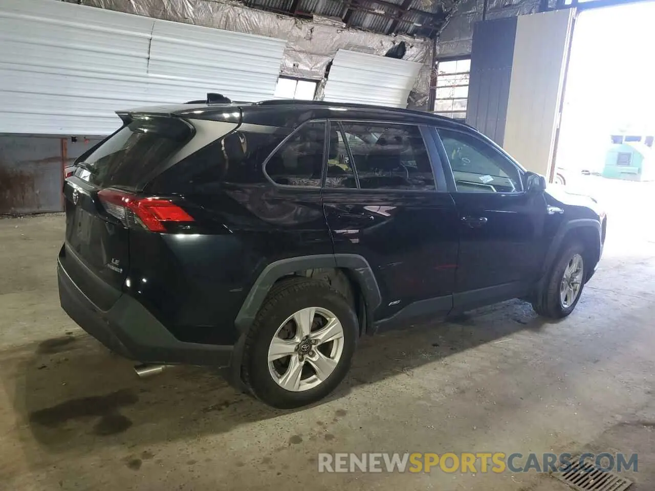 3 Photograph of a damaged car 4T3LWRFV4MU021373 TOYOTA RAV4 2021
