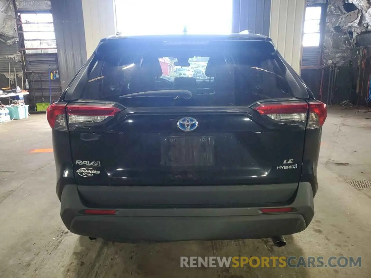 6 Photograph of a damaged car 4T3LWRFV4MU021373 TOYOTA RAV4 2021