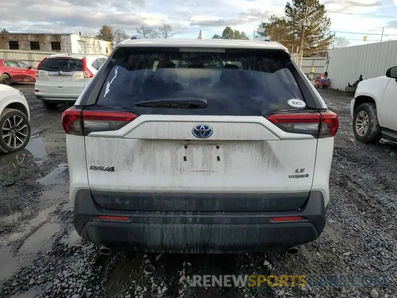 6 Photograph of a damaged car 4T3LWRFV4MU044491 TOYOTA RAV4 2021