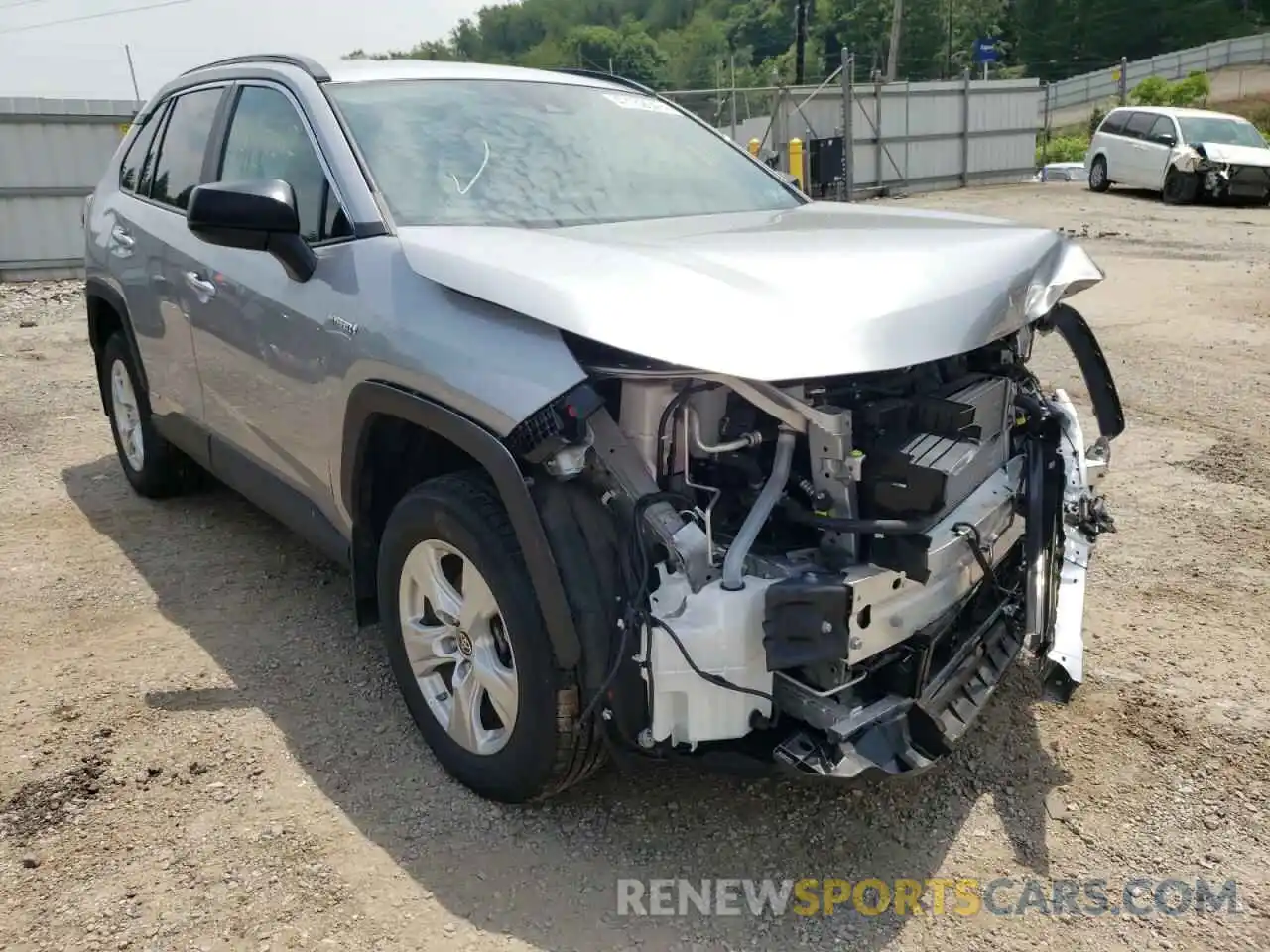 1 Photograph of a damaged car 4T3LWRFV5MU018059 TOYOTA RAV4 2021