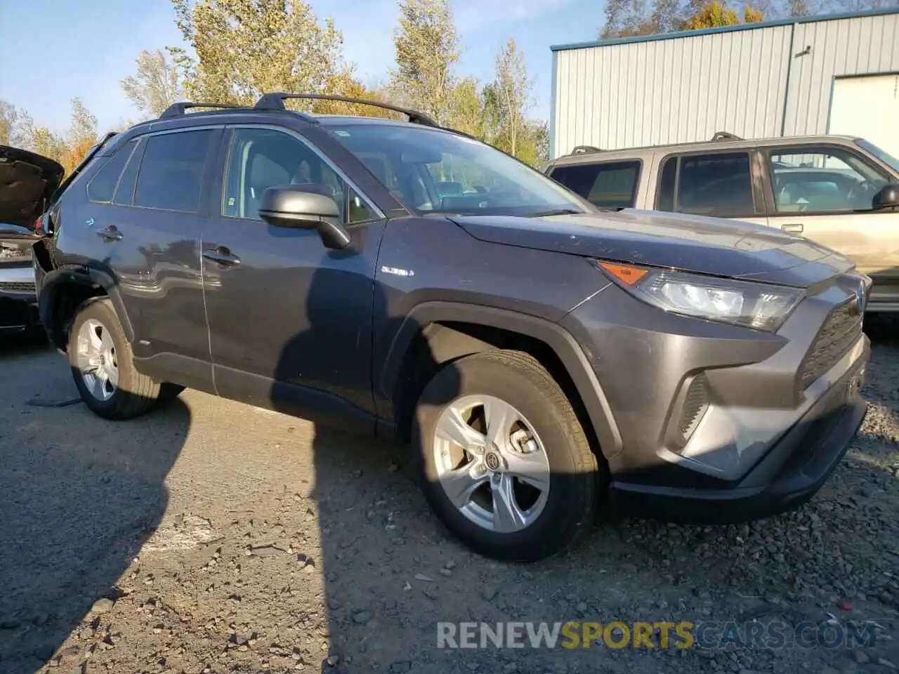 4 Photograph of a damaged car 4T3LWRFV5MU041762 TOYOTA RAV4 2021