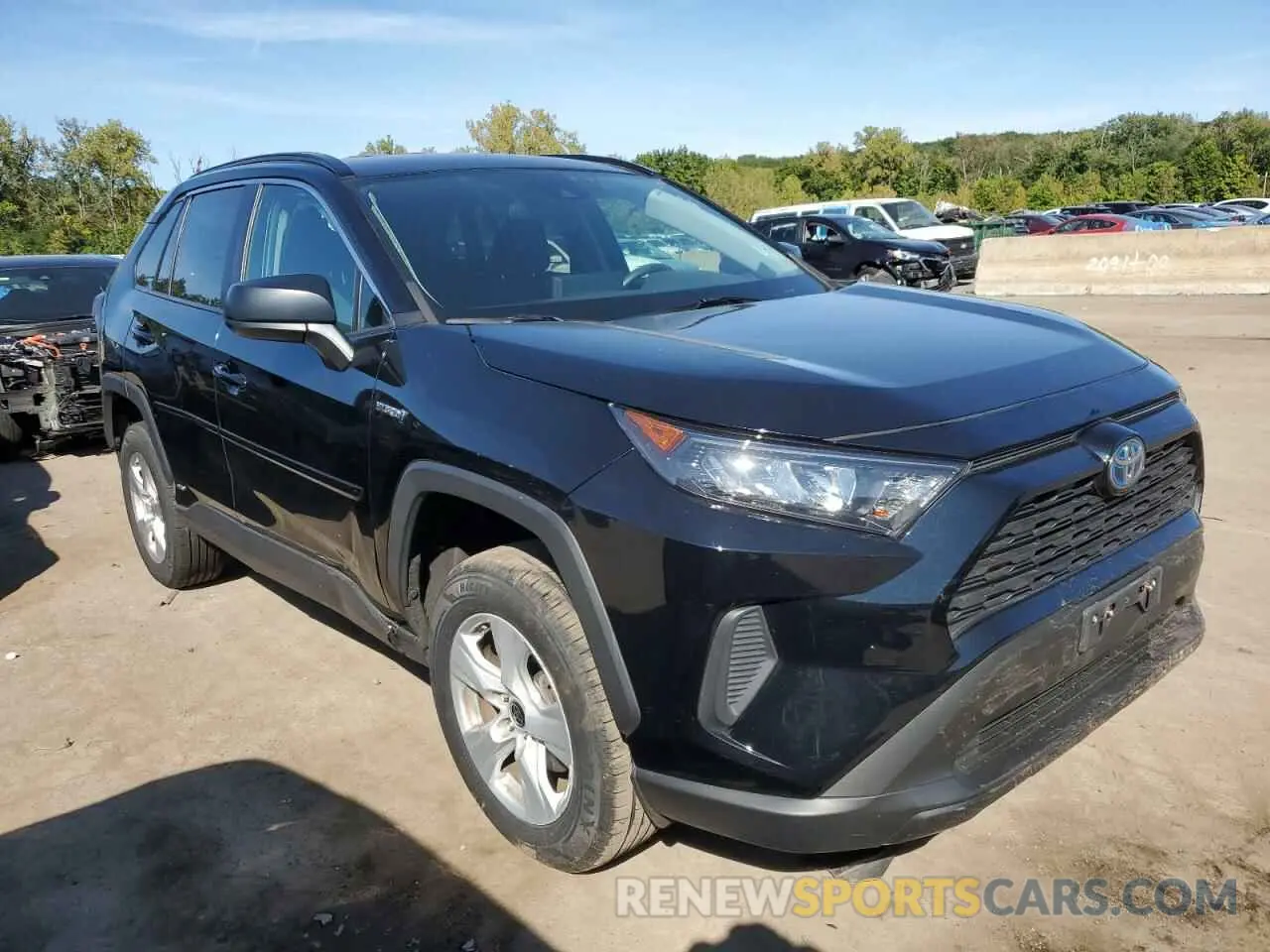 4 Photograph of a damaged car 4T3LWRFV5MU042930 TOYOTA RAV4 2021