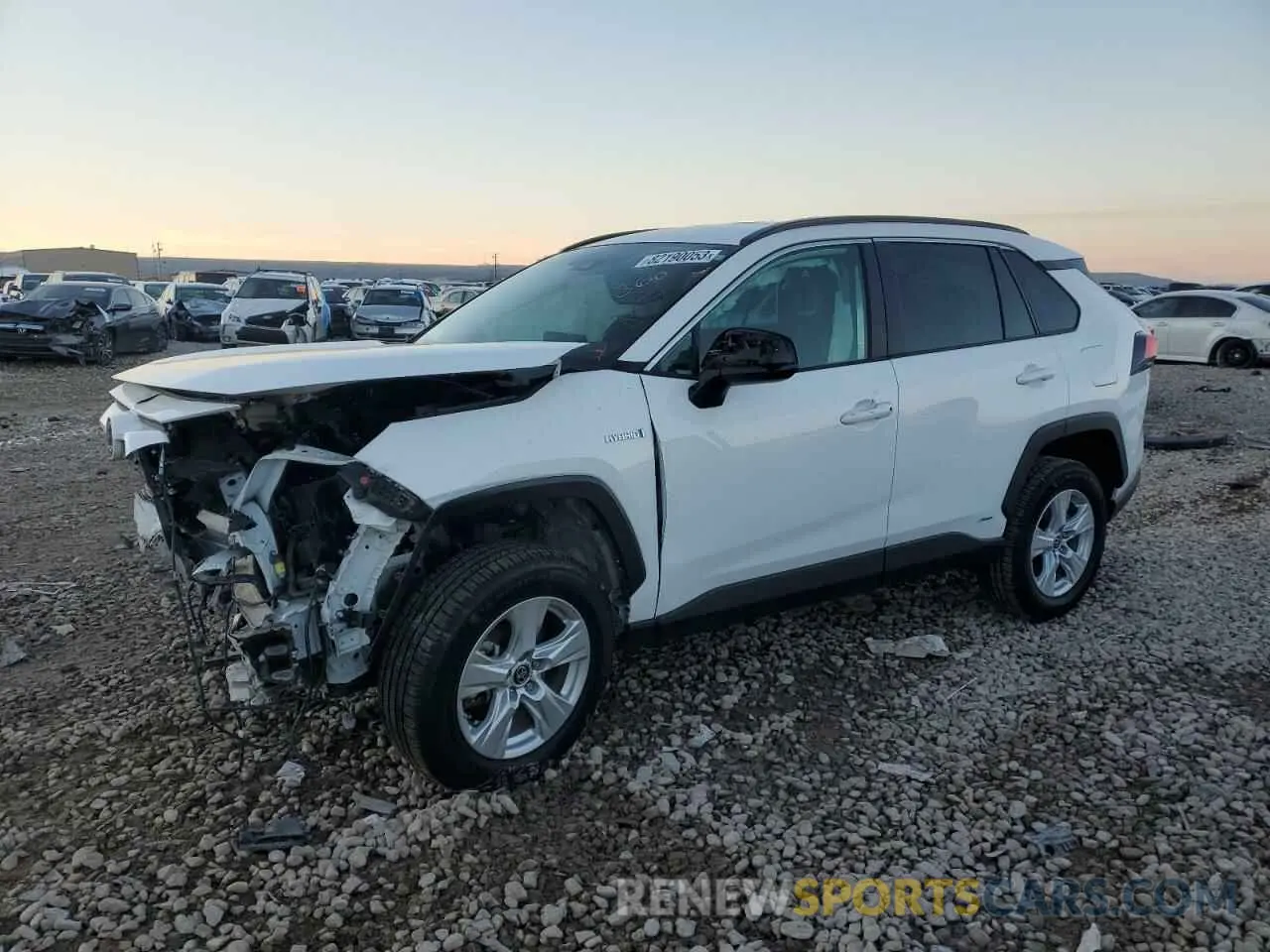 1 Photograph of a damaged car 4T3LWRFV6MU033122 TOYOTA RAV4 2021