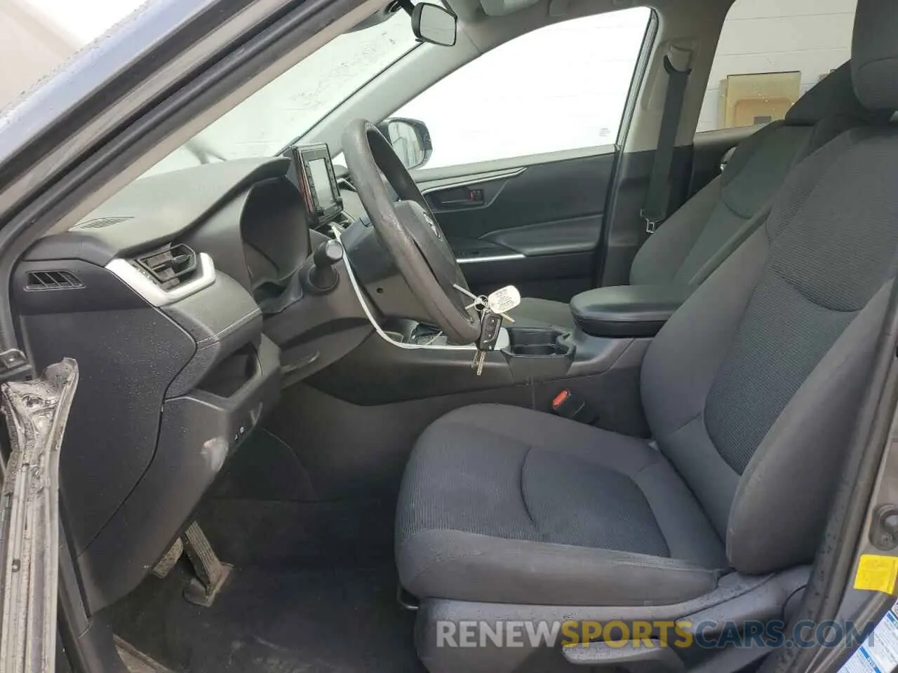 7 Photograph of a damaged car 4T3LWRFV6MU034111 TOYOTA RAV4 2021