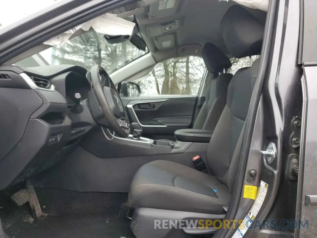 7 Photograph of a damaged car 4T3LWRFV8MU043375 TOYOTA RAV4 2021