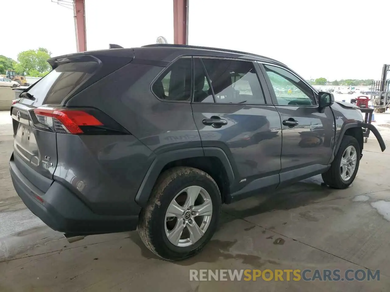 3 Photograph of a damaged car 4T3LWRFVXMU013732 TOYOTA RAV4 2021