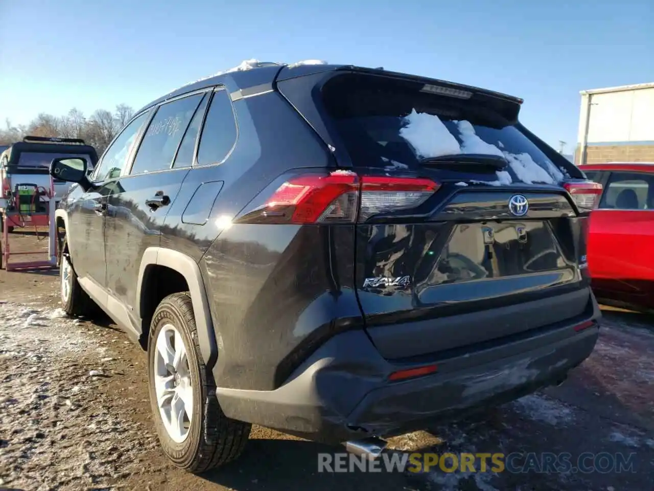 3 Photograph of a damaged car 4T3LWRFVXMU038470 TOYOTA RAV4 2021