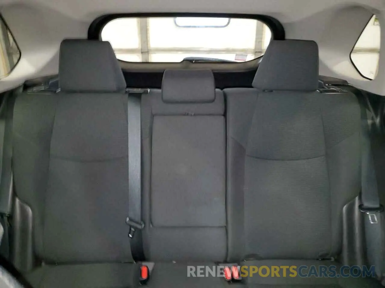 10 Photograph of a damaged car 4T3M6RFV0MU018880 TOYOTA RAV4 2021