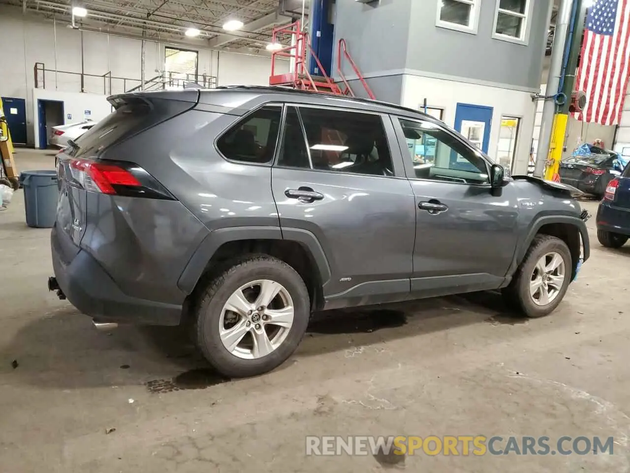 3 Photograph of a damaged car 4T3M6RFV0MU018880 TOYOTA RAV4 2021