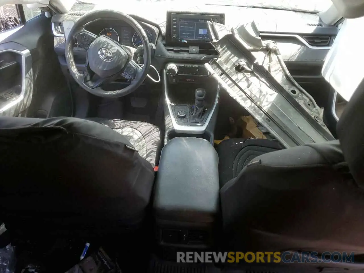 8 Photograph of a damaged car 4T3M6RFV3MU012071 TOYOTA RAV4 2021