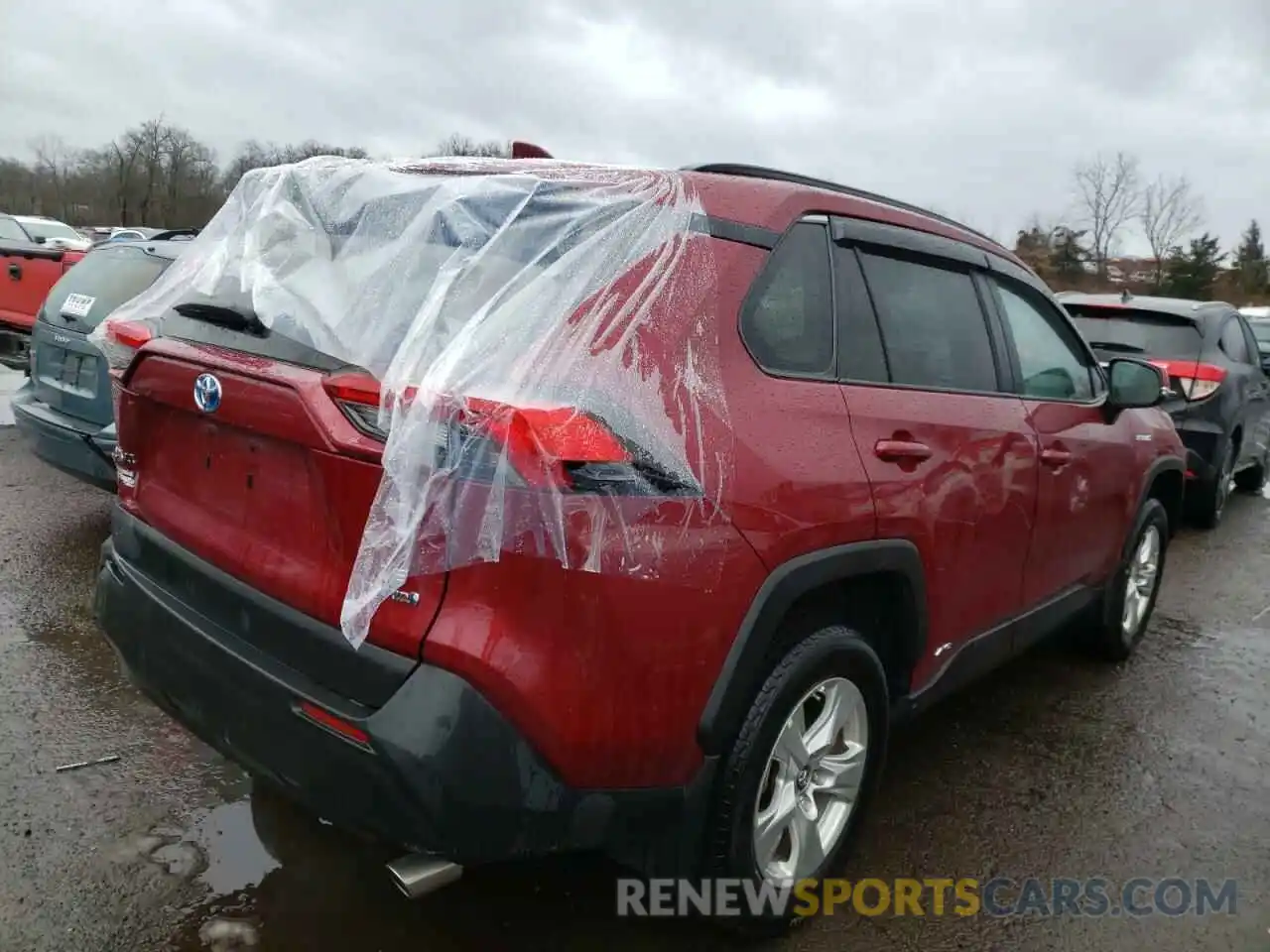 4 Photograph of a damaged car 4T3M6RFV4MU009664 TOYOTA RAV4 2021