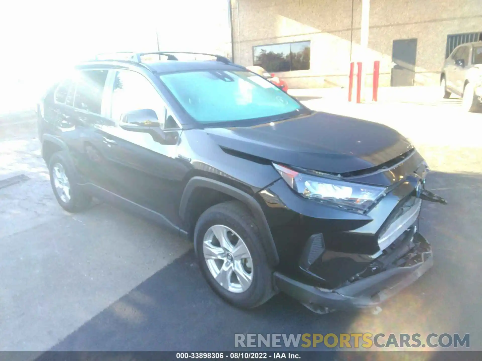 1 Photograph of a damaged car 4T3M6RFV5MU013545 TOYOTA RAV4 2021