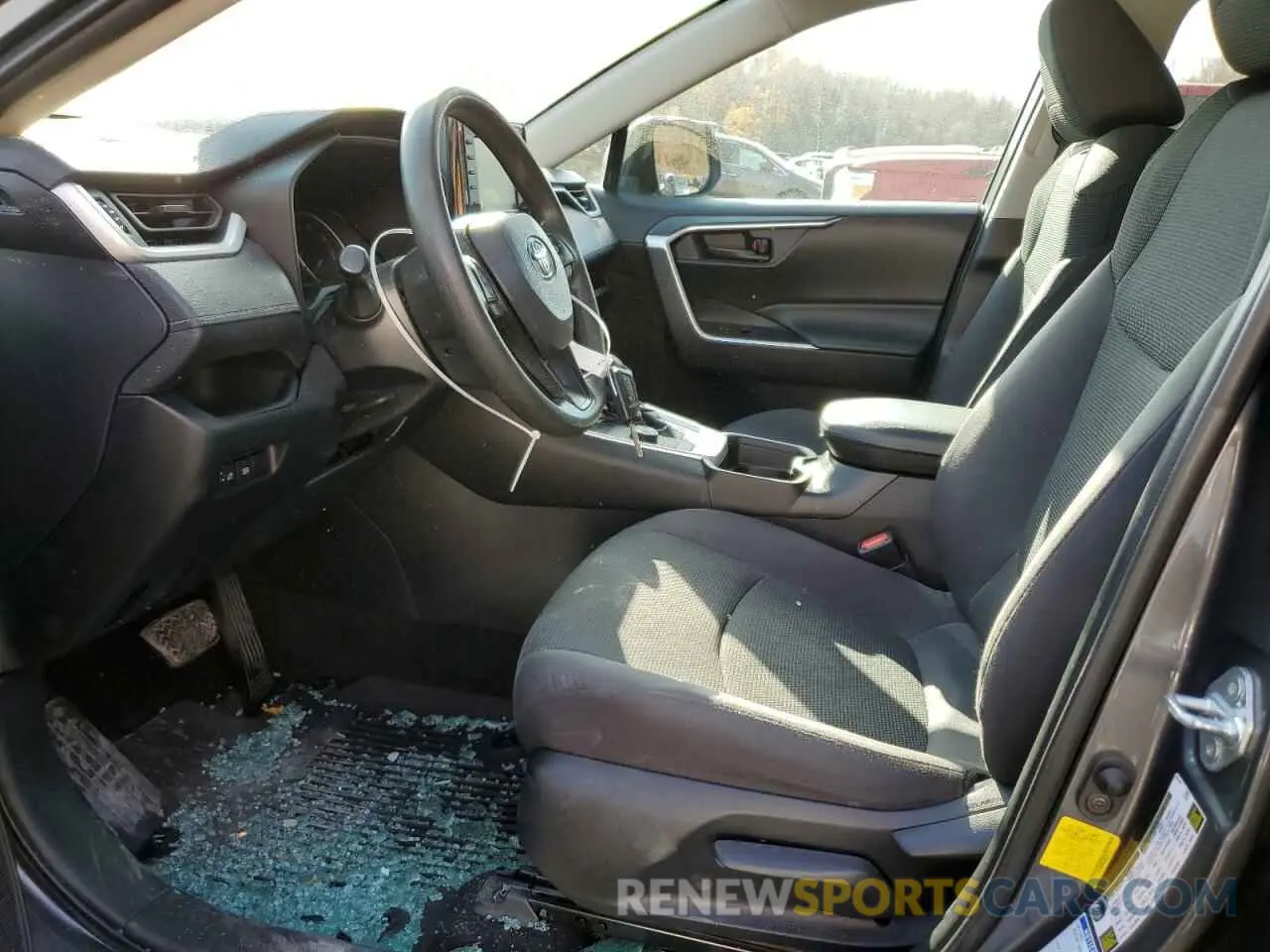 7 Photograph of a damaged car 4T3M6RFV8MU027763 TOYOTA RAV4 2021