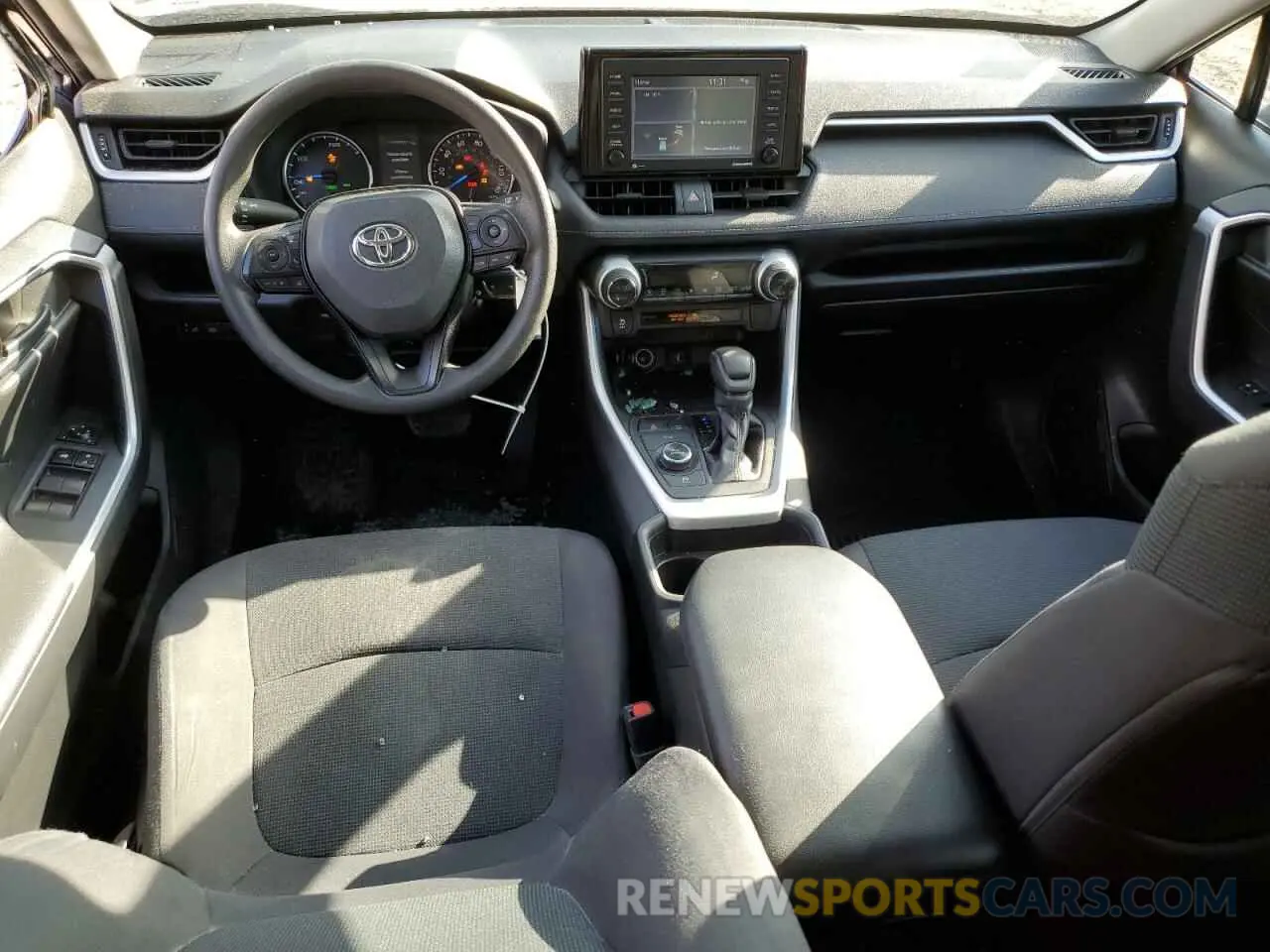 8 Photograph of a damaged car 4T3M6RFV8MU027763 TOYOTA RAV4 2021