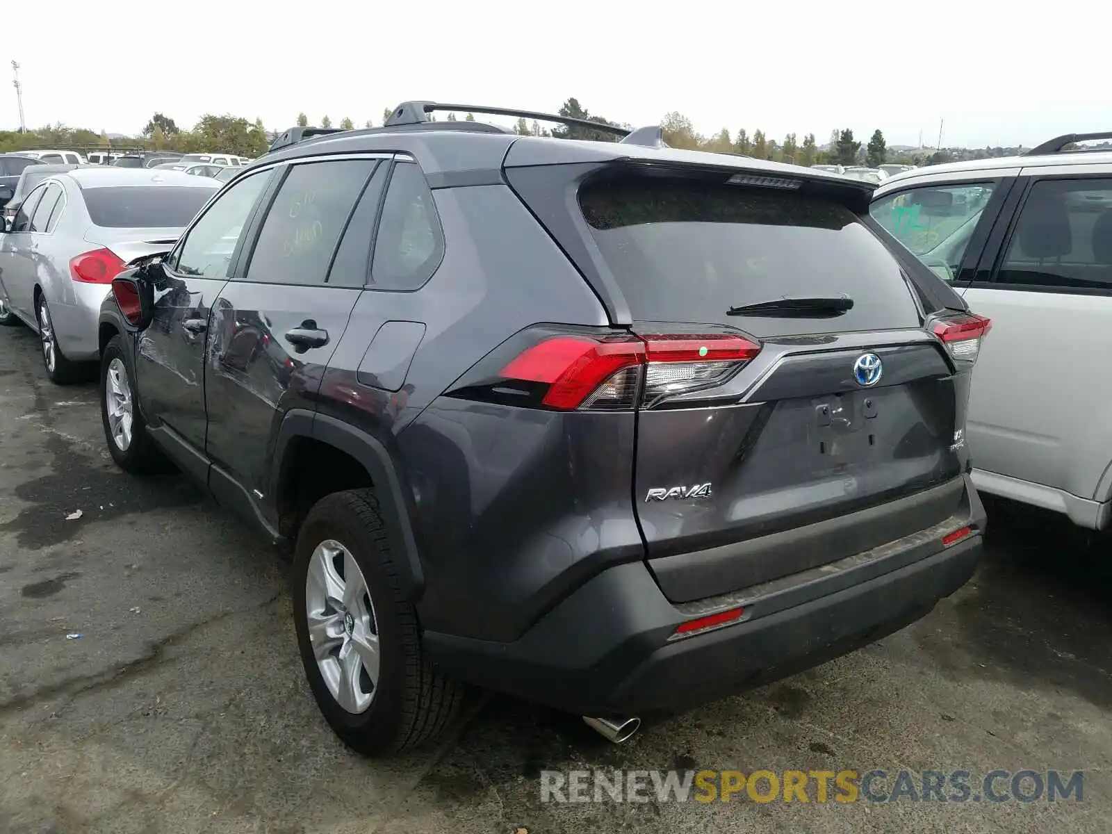 3 Photograph of a damaged car 4T3M6RFVXMU008325 TOYOTA RAV4 2021