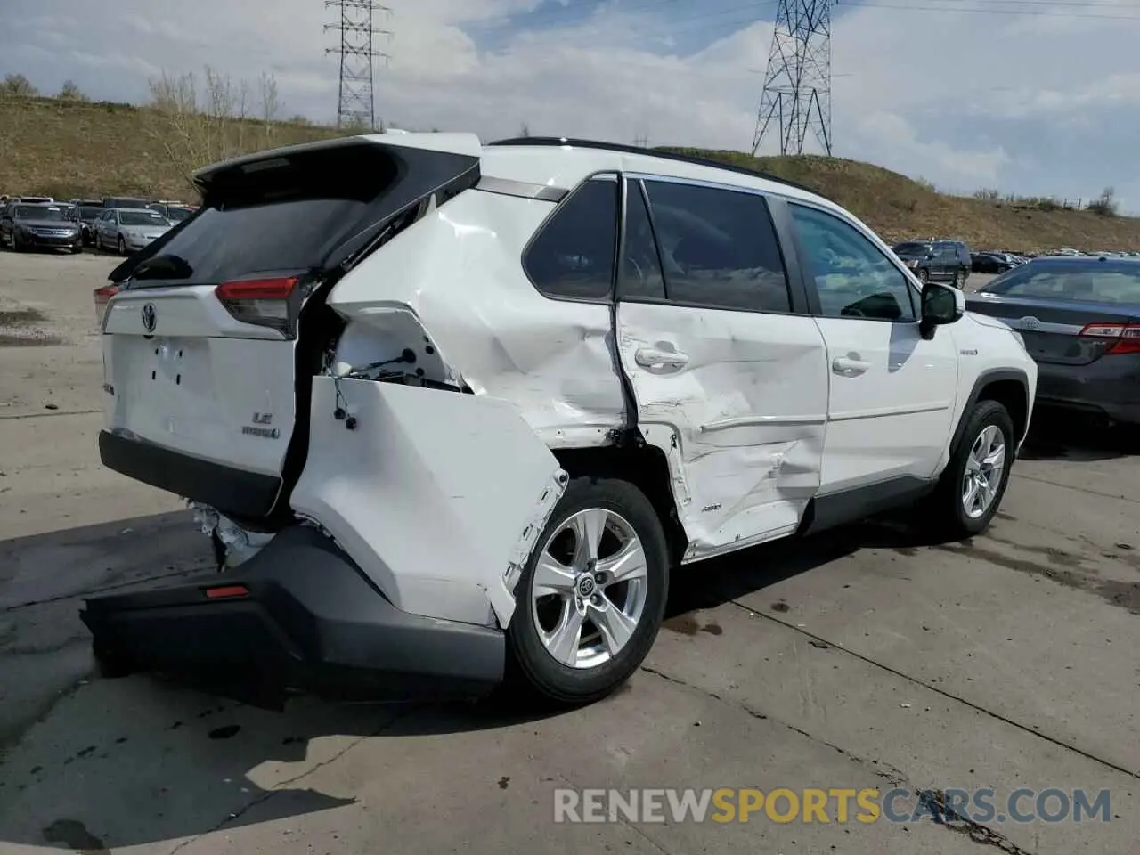 3 Photograph of a damaged car 4T3MWRFV2MU048172 TOYOTA RAV4 2021