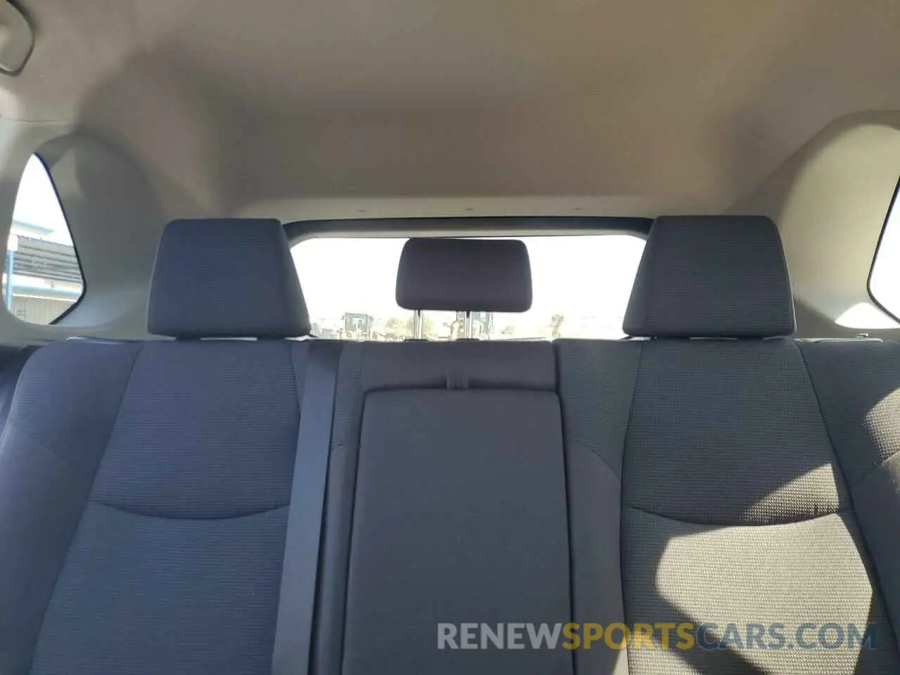 10 Photograph of a damaged car 4T3MWRFV2MU049189 TOYOTA RAV4 2021