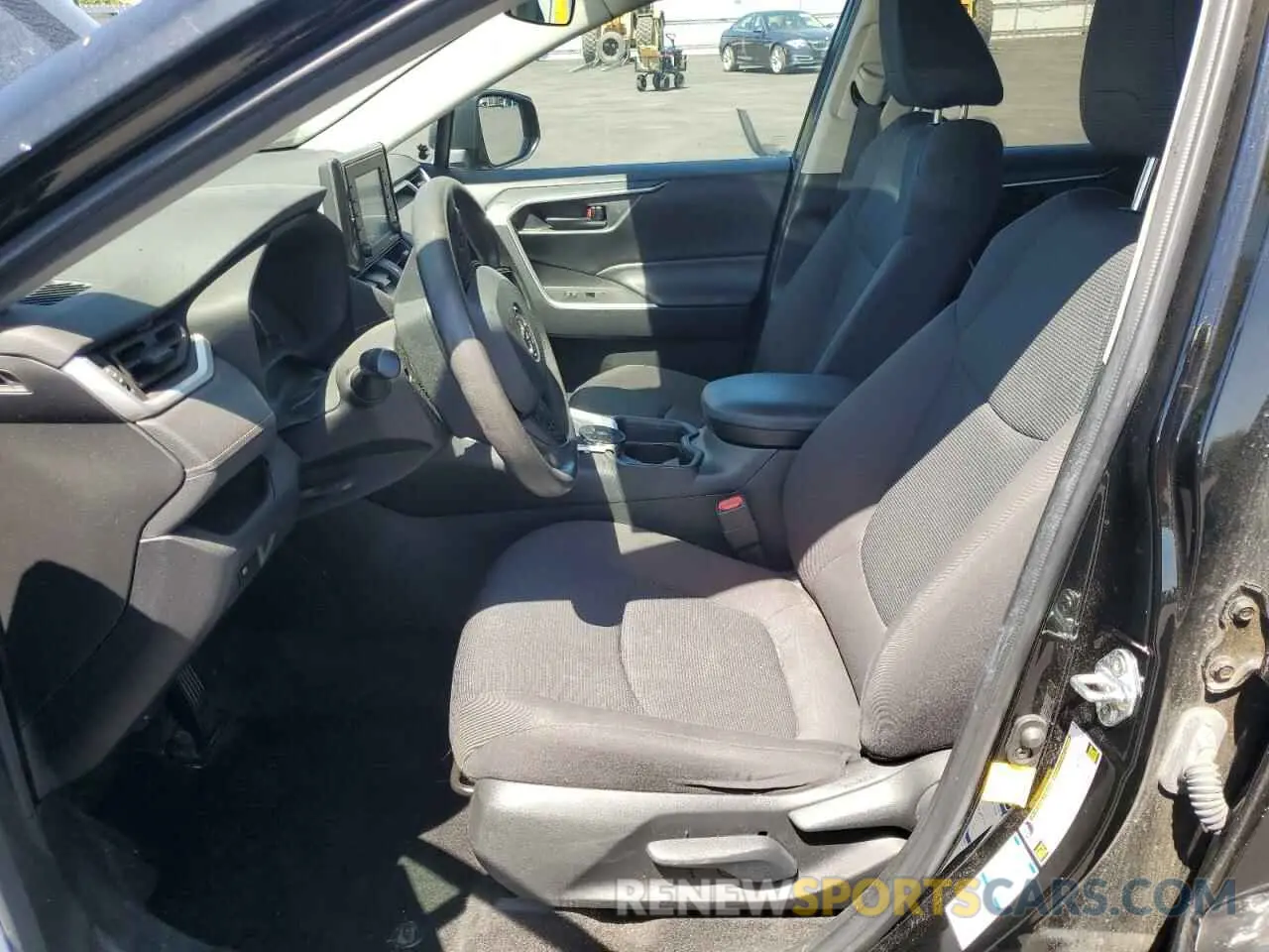 7 Photograph of a damaged car 4T3MWRFV2MU049189 TOYOTA RAV4 2021
