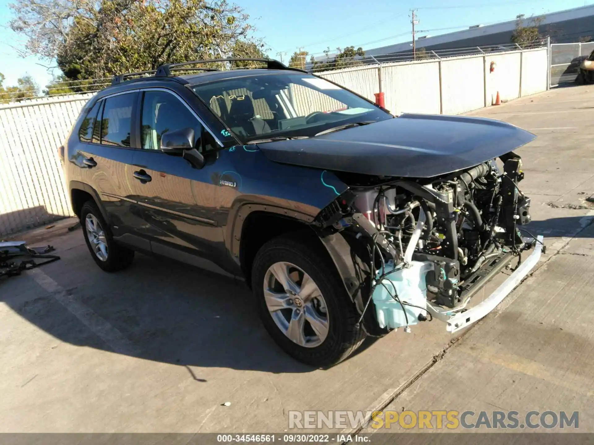 1 Photograph of a damaged car 4T3MWRFV3MU023846 TOYOTA RAV4 2021