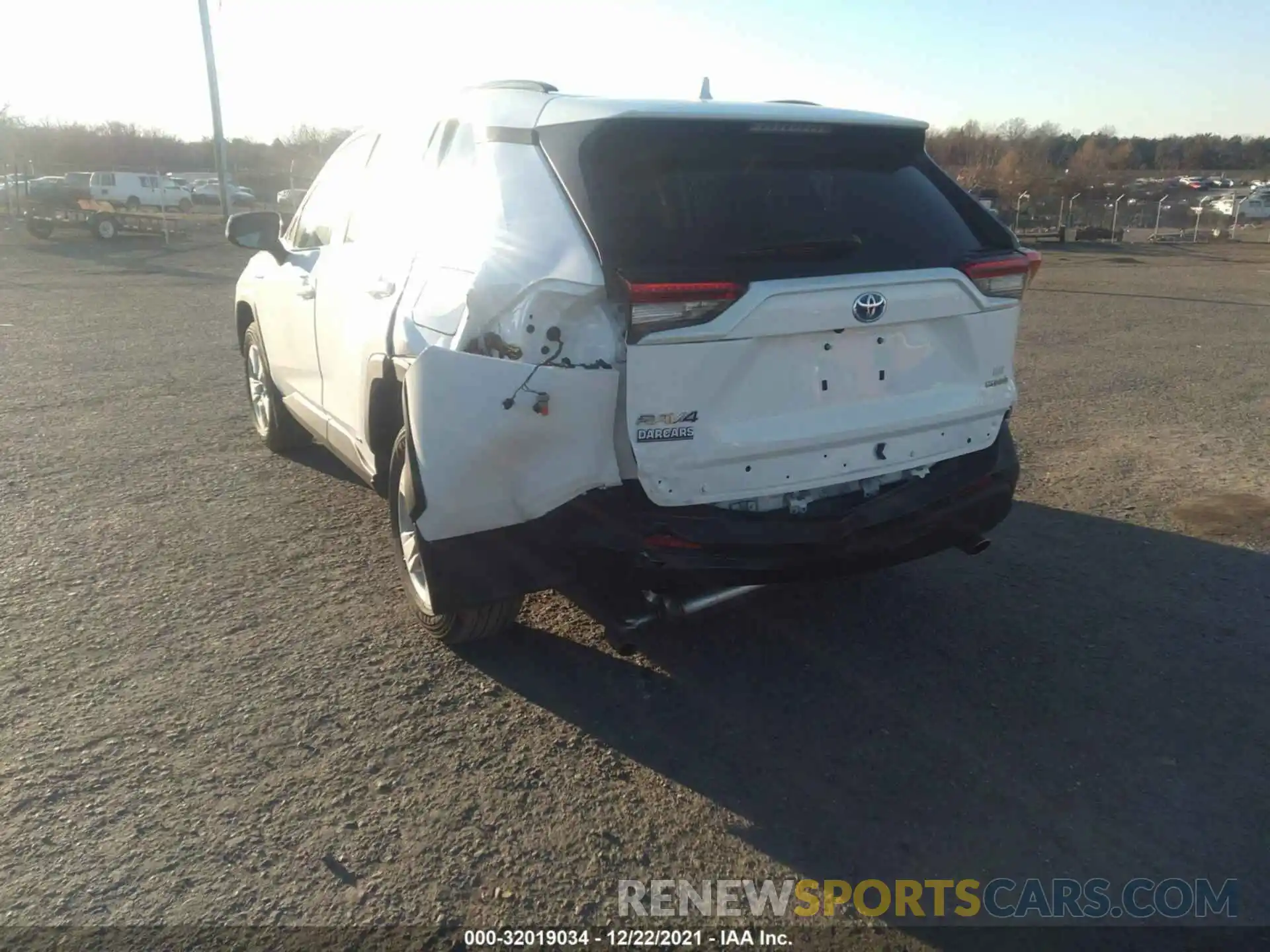 6 Photograph of a damaged car 4T3MWRFV4MU031907 TOYOTA RAV4 2021