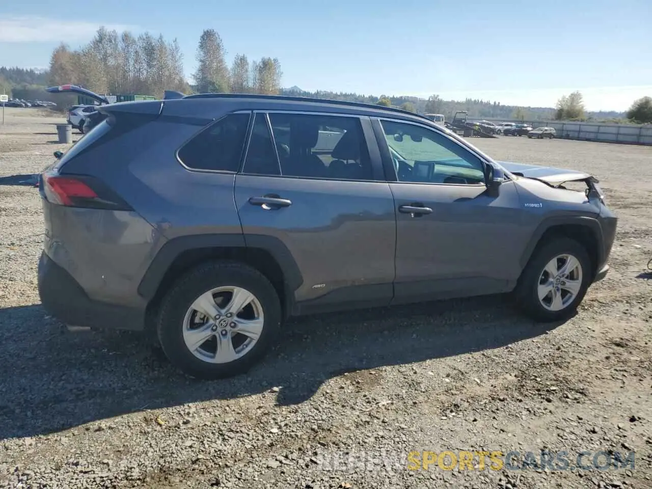 3 Photograph of a damaged car 4T3MWRFV6MU035201 TOYOTA RAV4 2021