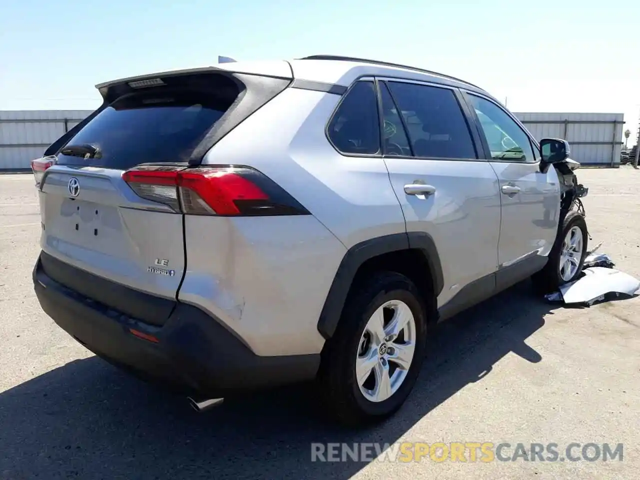 4 Photograph of a damaged car 4T3MWRFV6MU048210 TOYOTA RAV4 2021