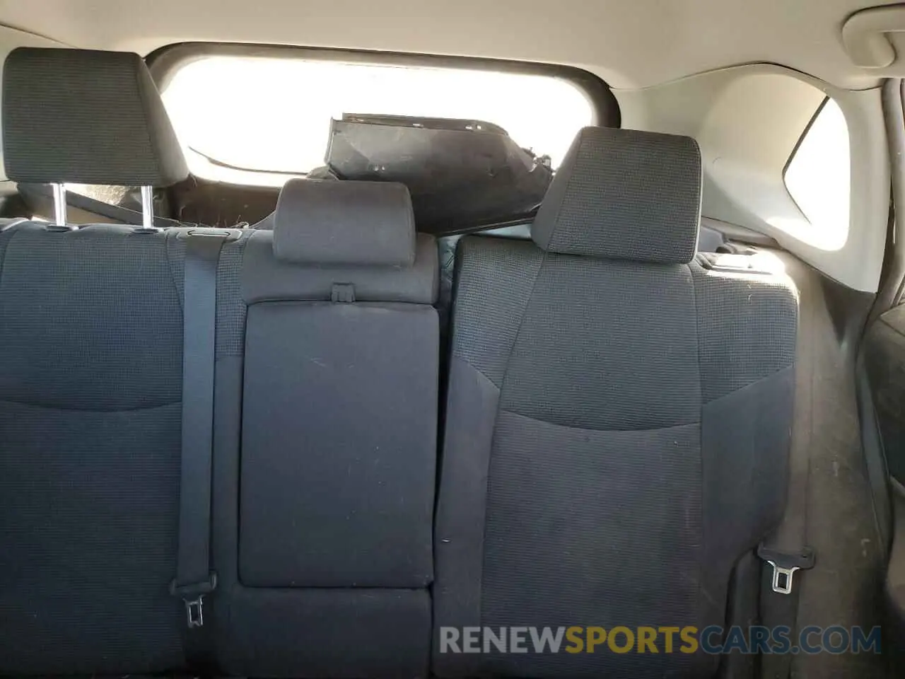 10 Photograph of a damaged car 4T3MWRFV8MU036284 TOYOTA RAV4 2021