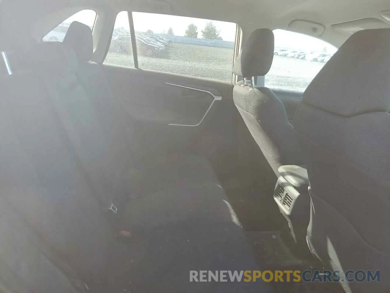 11 Photograph of a damaged car 4T3MWRFV8MU036284 TOYOTA RAV4 2021
