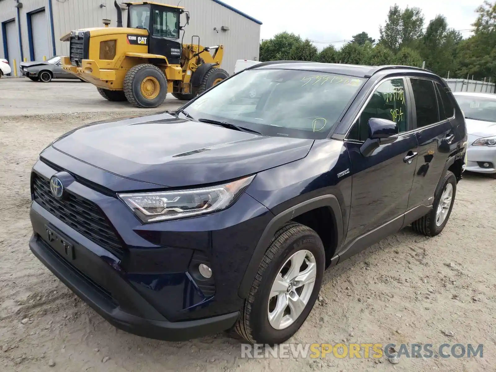 2 Photograph of a damaged car 4T3R6RFV0MU014009 TOYOTA RAV4 2021