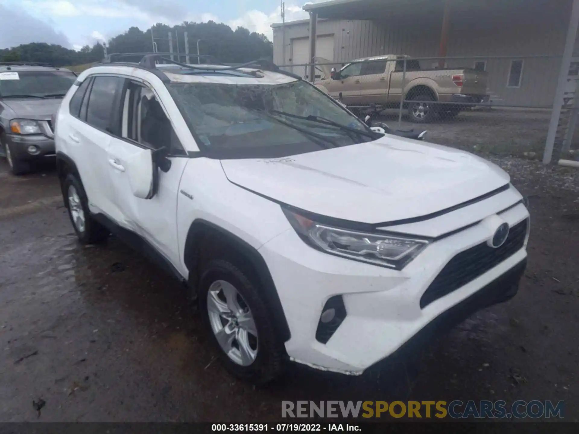 1 Photograph of a damaged car 4T3R6RFV0MU019551 TOYOTA RAV4 2021