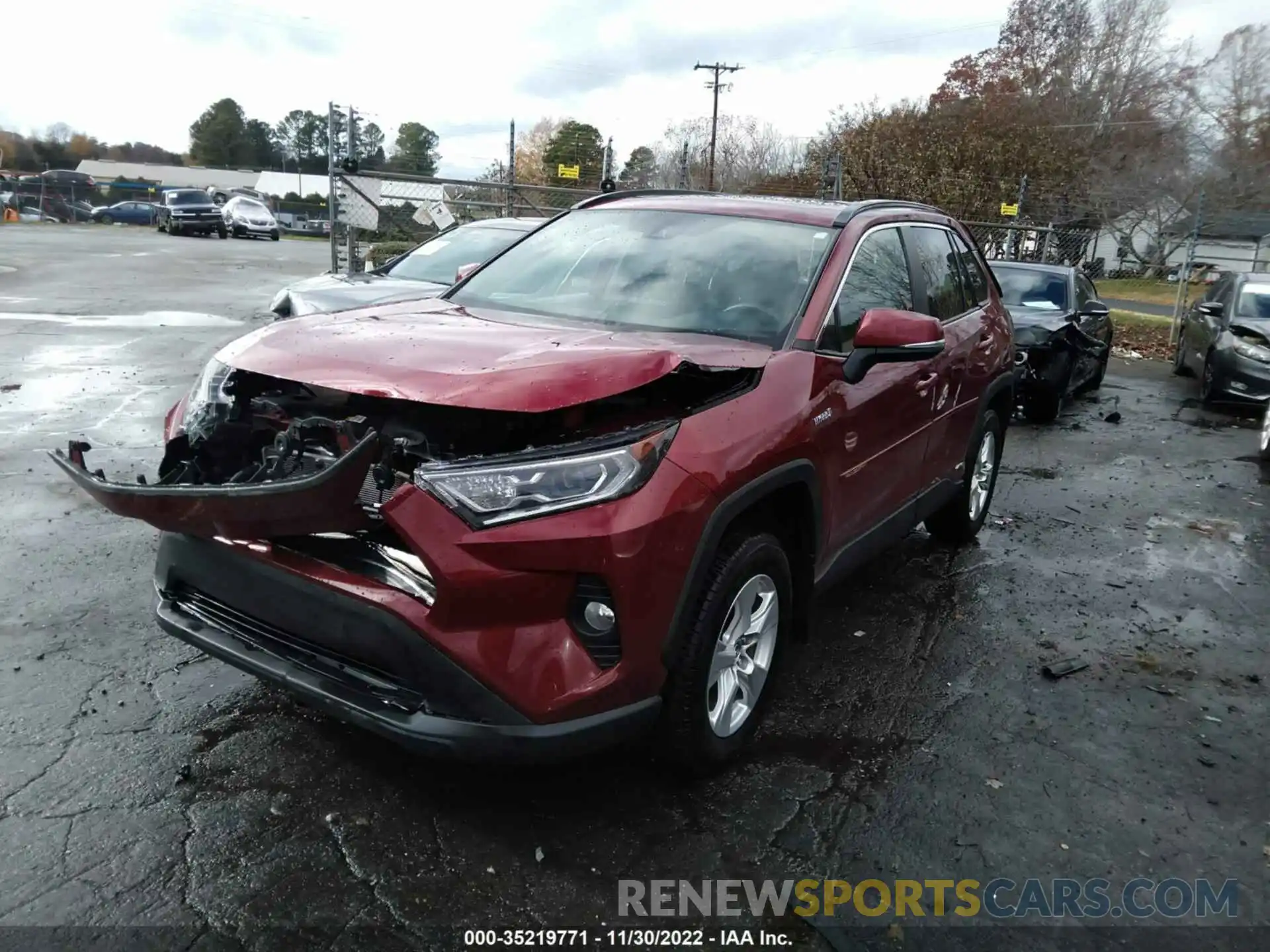 2 Photograph of a damaged car 4T3R6RFV1MU024225 TOYOTA RAV4 2021