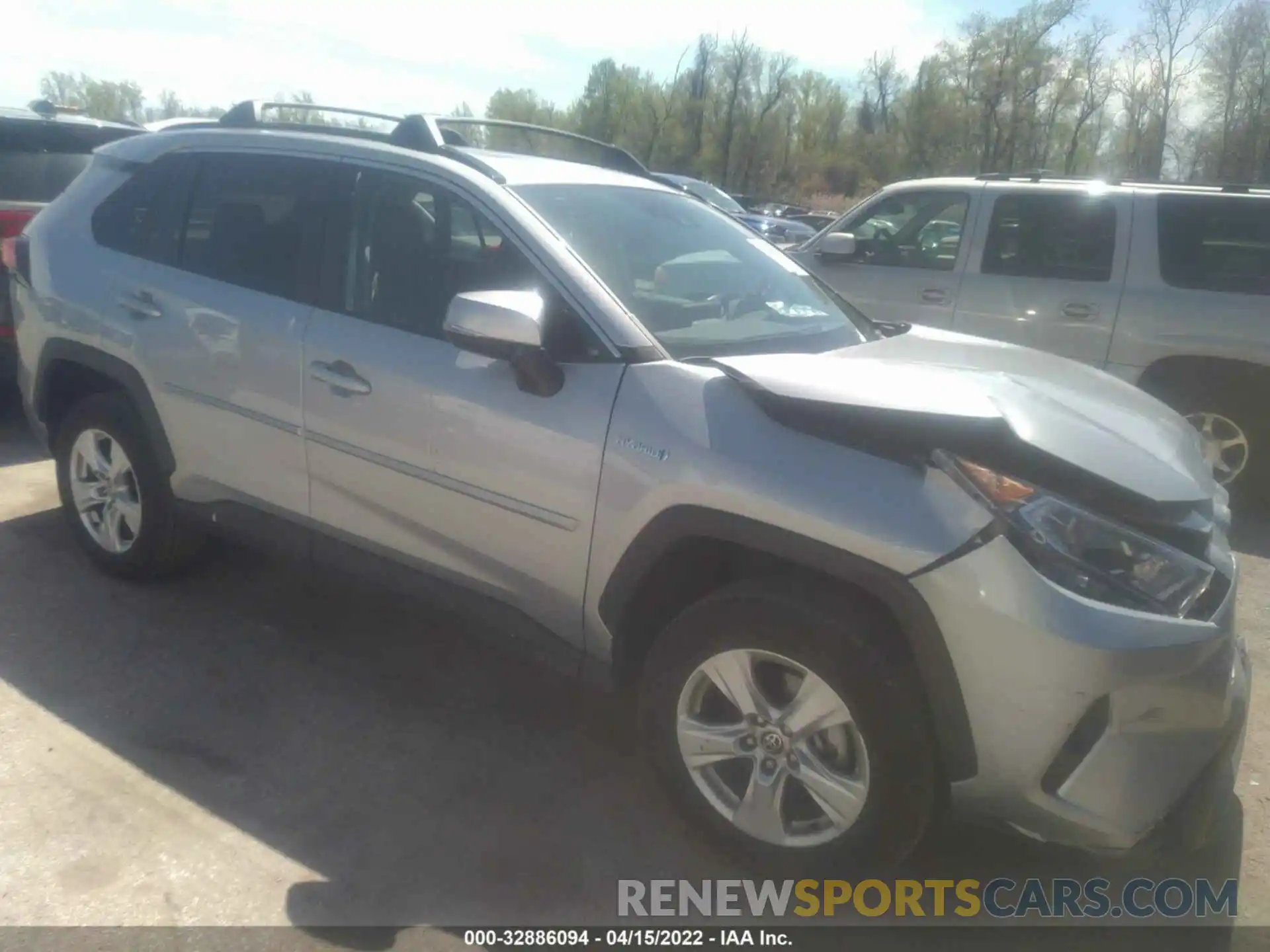 1 Photograph of a damaged car 4T3R6RFV1MU029120 TOYOTA RAV4 2021