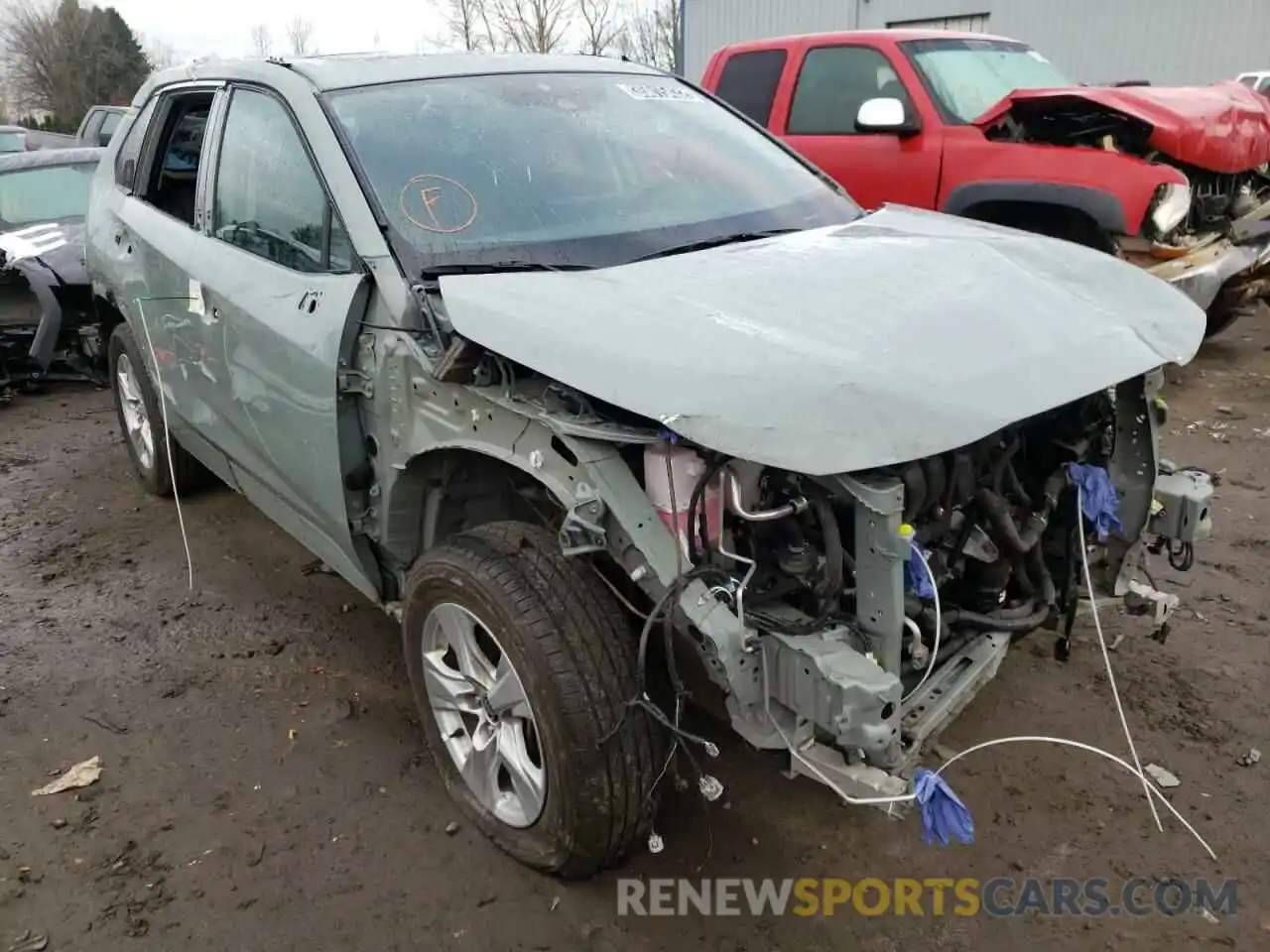 1 Photograph of a damaged car 4T3R6RFV1MU029618 TOYOTA RAV4 2021