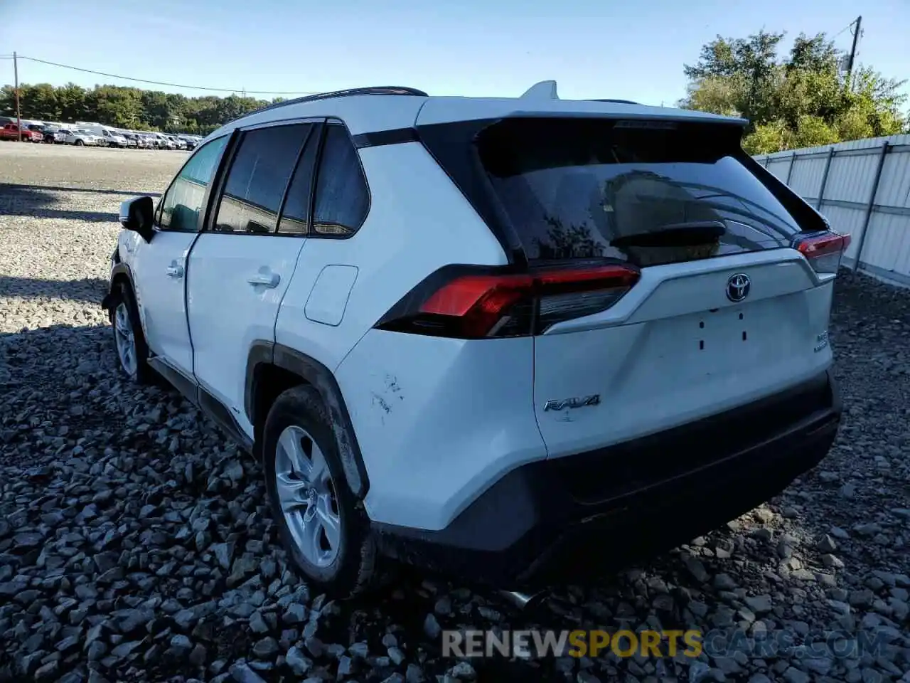 3 Photograph of a damaged car 4T3R6RFV2MU009524 TOYOTA RAV4 2021