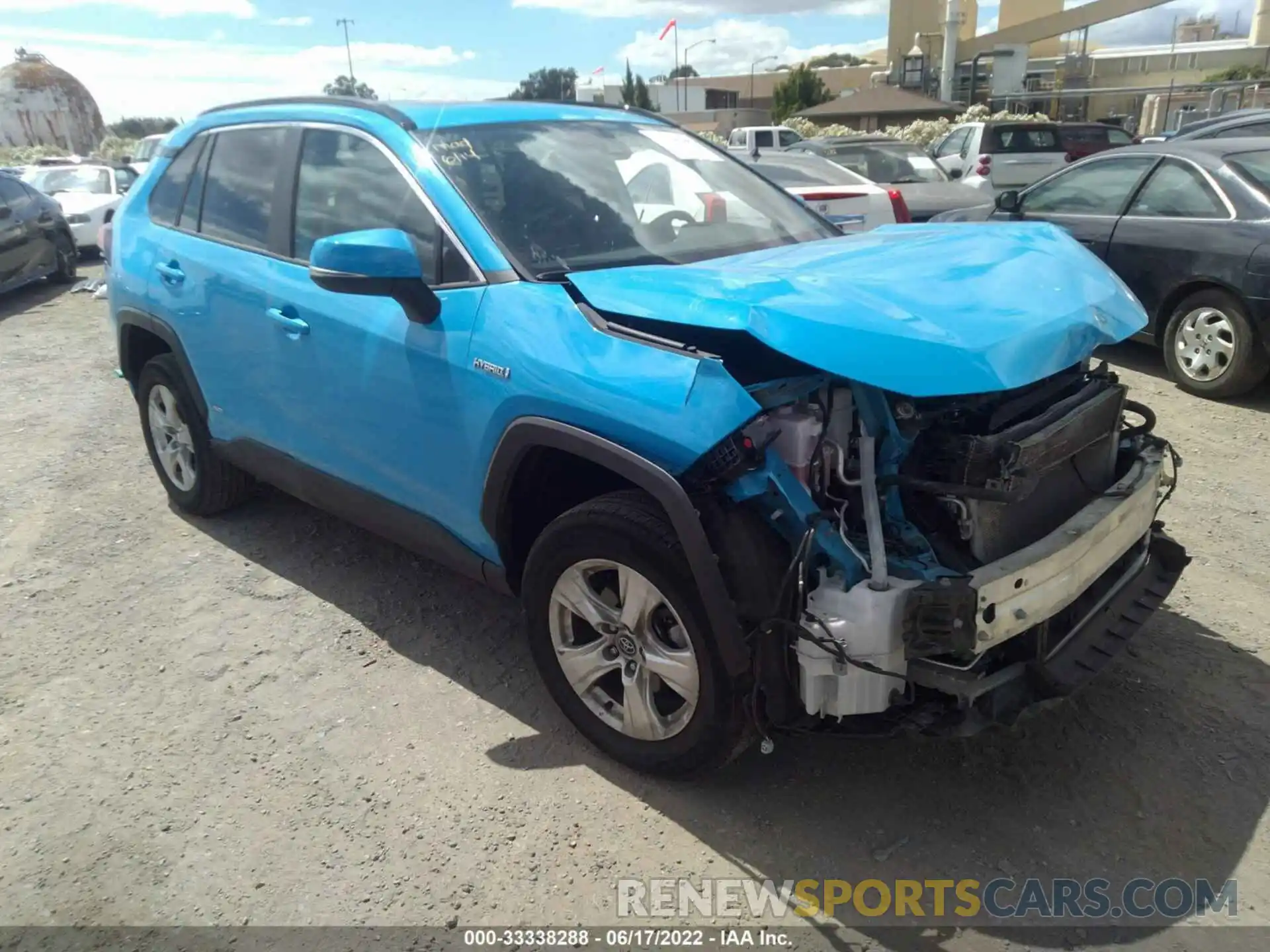 1 Photograph of a damaged car 4T3R6RFV3MU009502 TOYOTA RAV4 2021