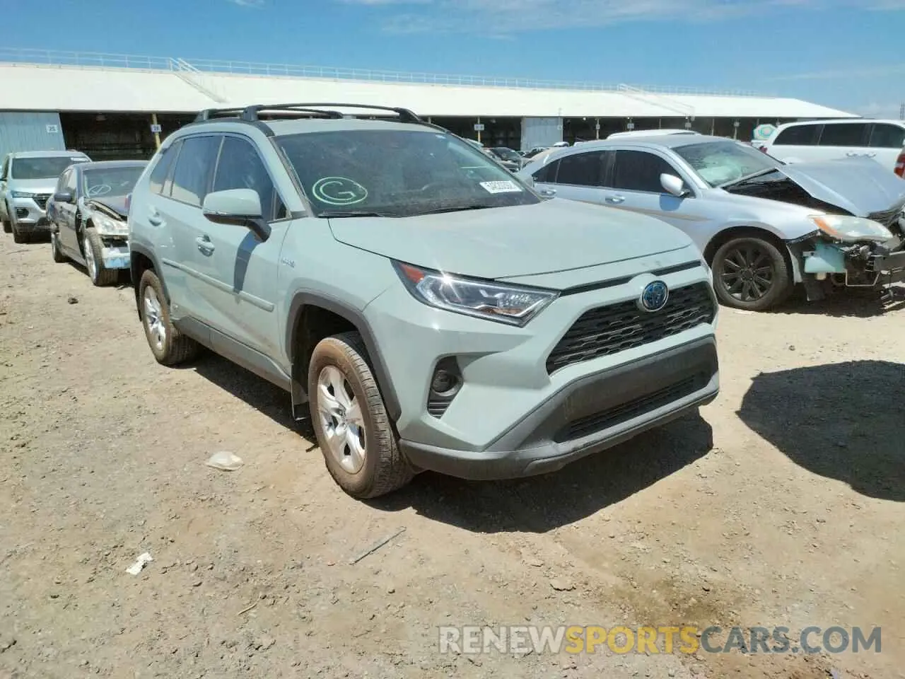 1 Photograph of a damaged car 4T3R6RFV3MU015574 TOYOTA RAV4 2021