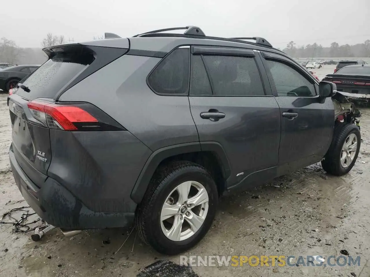 3 Photograph of a damaged car 4T3R6RFV3MU020497 TOYOTA RAV4 2021