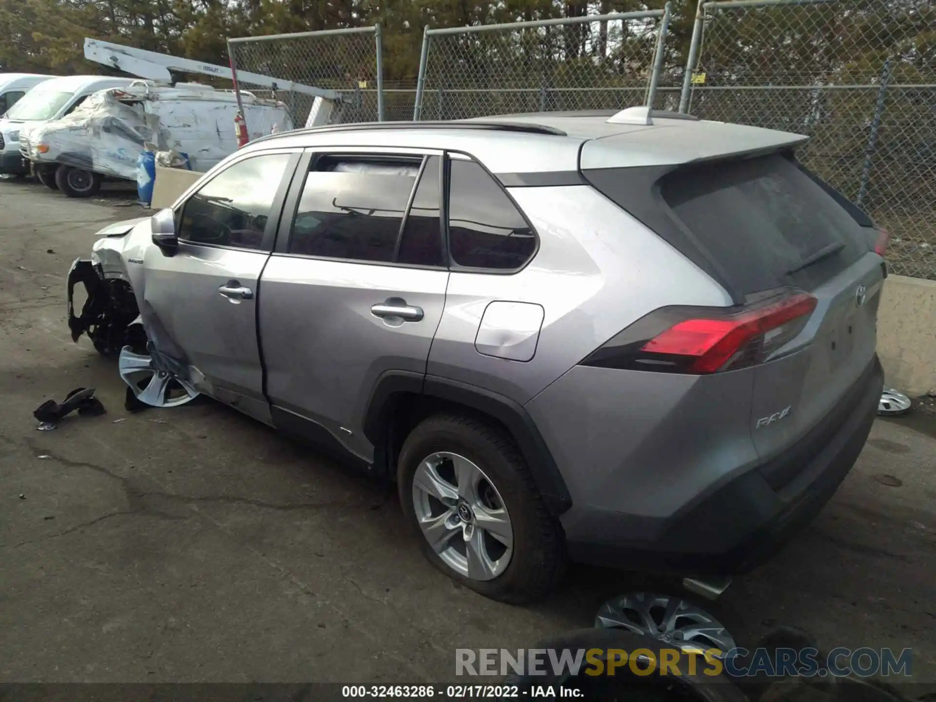 3 Photograph of a damaged car 4T3R6RFV5MU010571 TOYOTA RAV4 2021