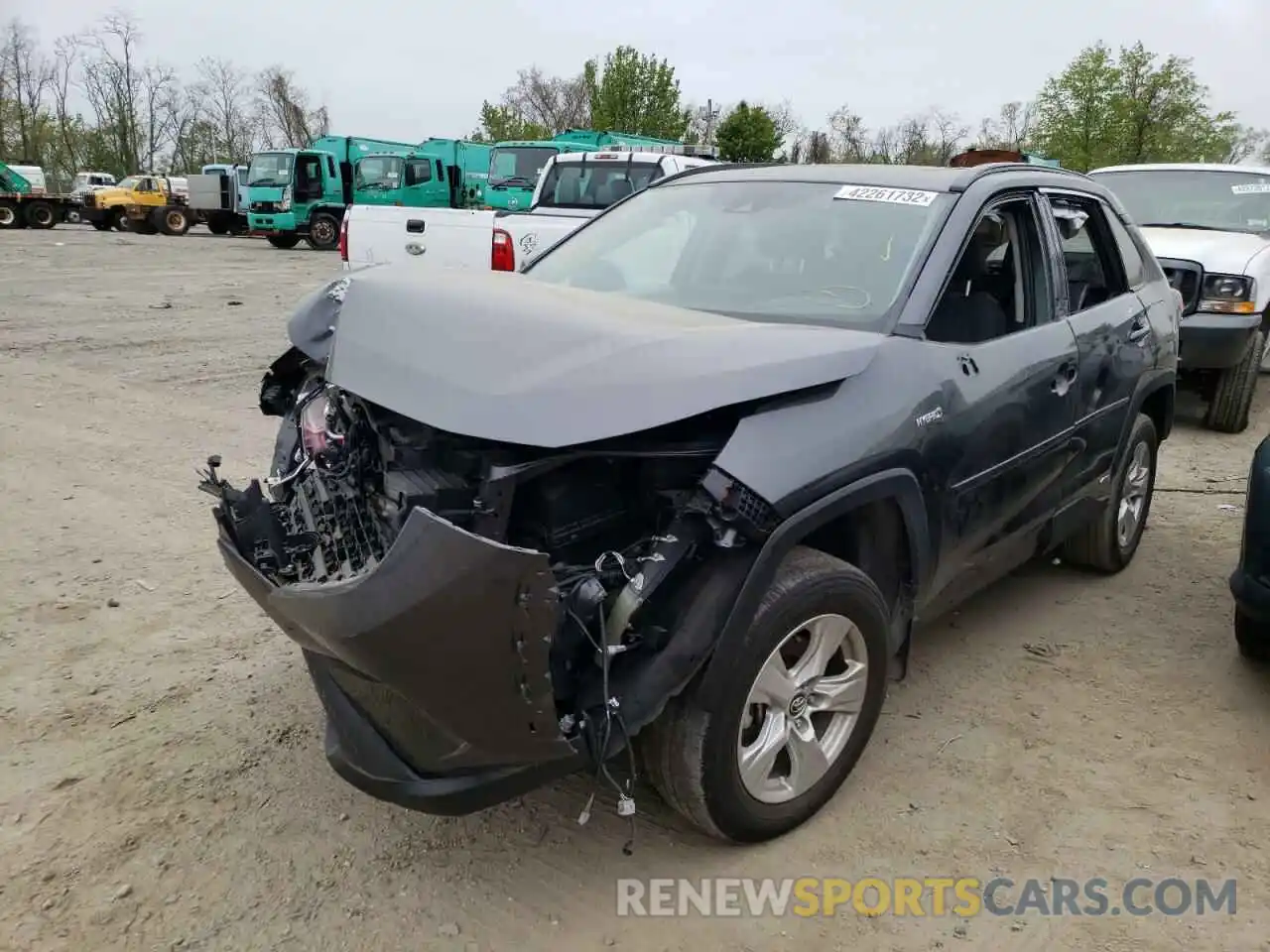 2 Photograph of a damaged car 4T3R6RFV5MU012921 TOYOTA RAV4 2021