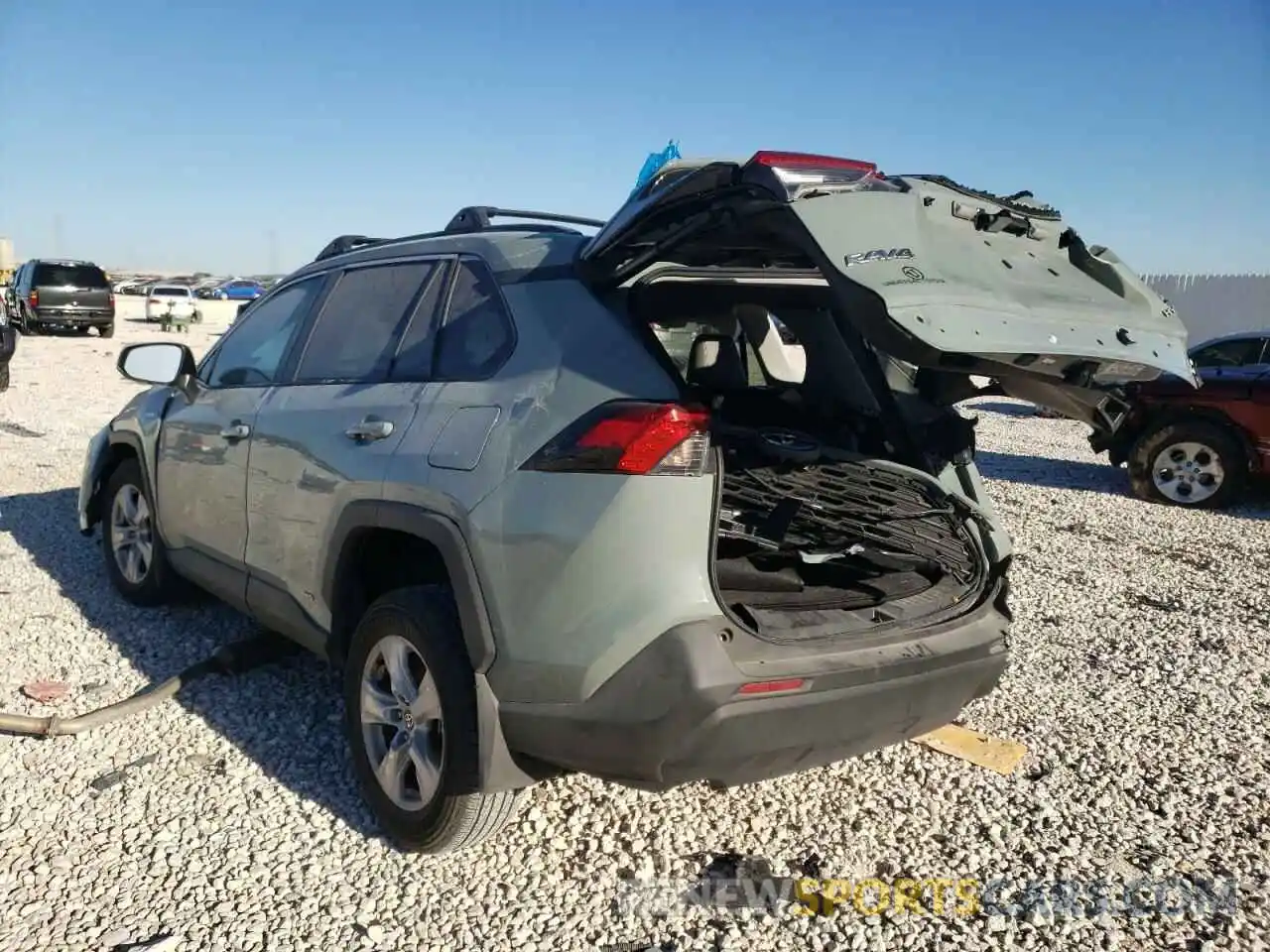 3 Photograph of a damaged car 4T3R6RFV5MU029167 TOYOTA RAV4 2021