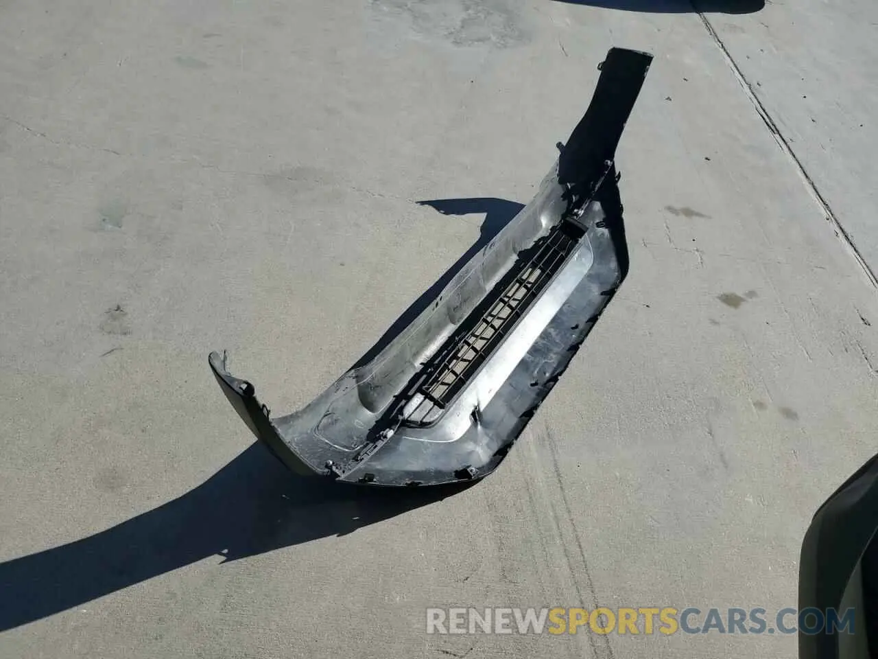 13 Photograph of a damaged car 4T3R6RFV6MU017657 TOYOTA RAV4 2021