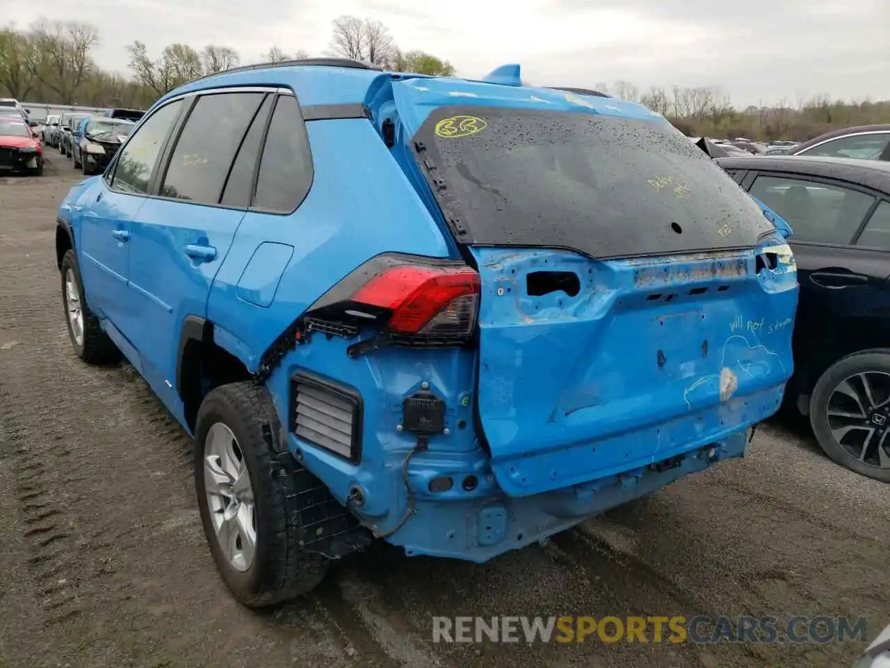 3 Photograph of a damaged car 4T3R6RFV6MU018310 TOYOTA RAV4 2021