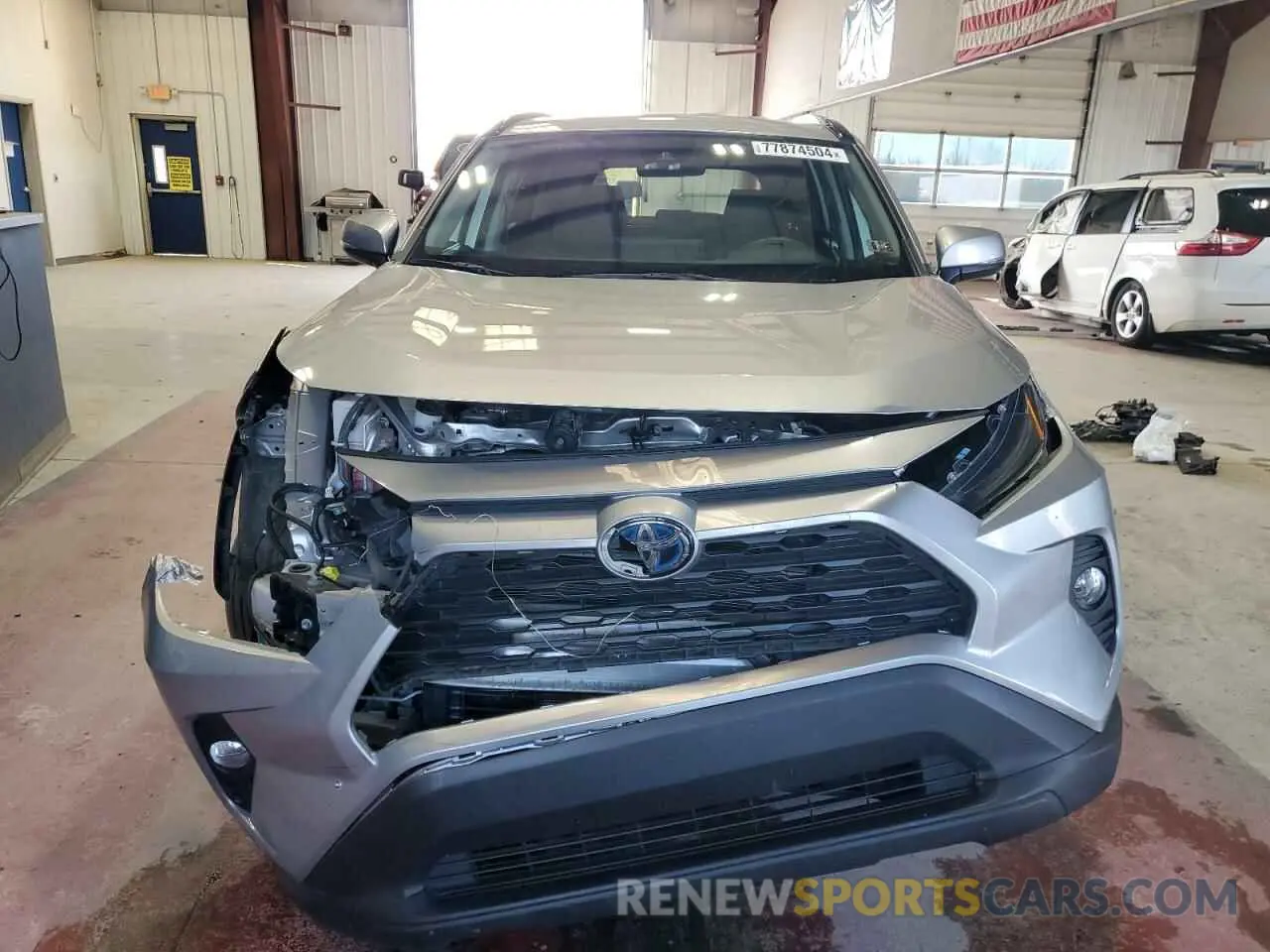 5 Photograph of a damaged car 4T3R6RFV7MU006330 TOYOTA RAV4 2021