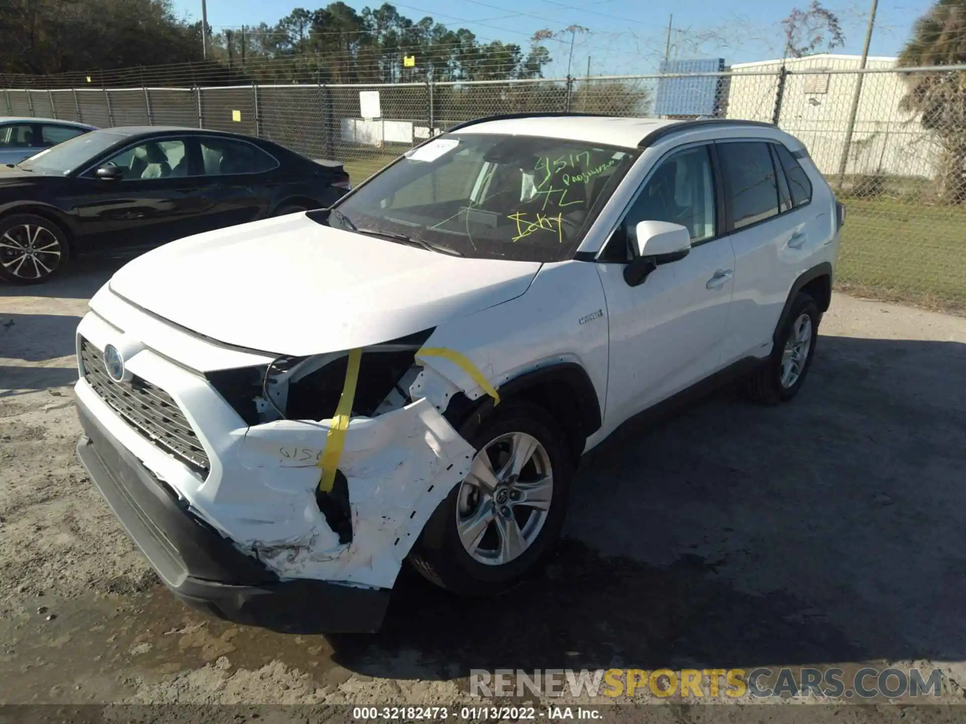 2 Photograph of a damaged car 4T3R6RFV7MU008725 TOYOTA RAV4 2021