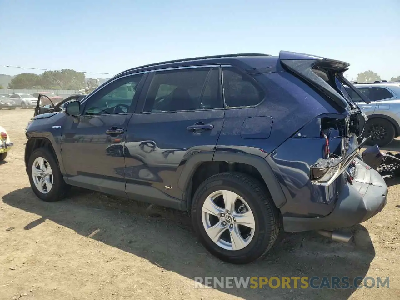 2 Photograph of a damaged car 4T3R6RFV7MU016047 TOYOTA RAV4 2021